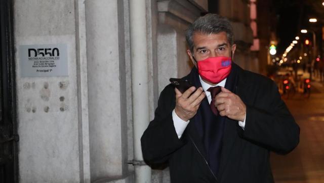 龙珠直播足球-巴萨球迷的美丽故事助拉波尔塔渡过首个危机